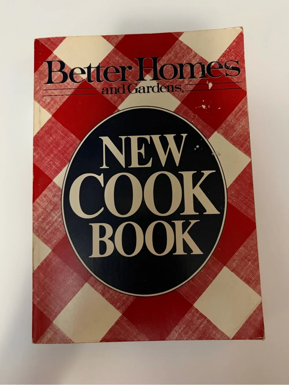 Better Homes and Gardens New cookbook - paperback